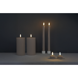 2 stk. Uyuni LED kronelys, 2 bloklys &amp; 2 fyrfadslys - sandstone, batterier &amp; fjernbetjening